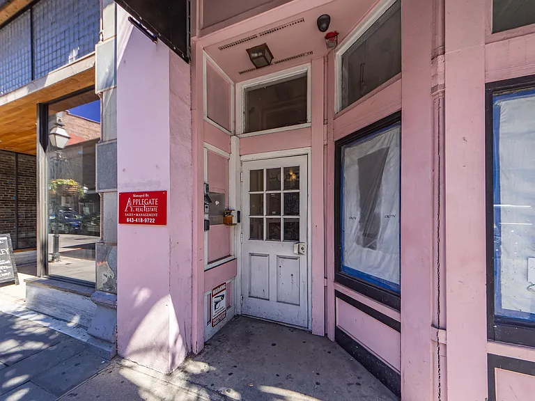 350 King St #STREET307 — Photo 4