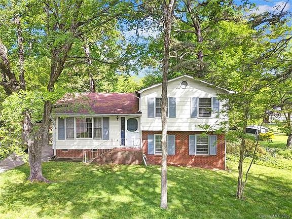 2nd image of 208 Newburg Ln