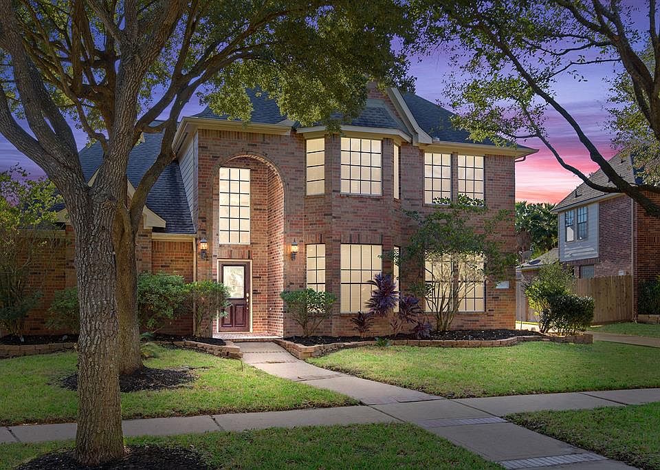 Embrace the Riata Ranch lifestyle in this stunning DR Horton brick-front elevation, nestled on a quiet cul-de-sac amongst soarin