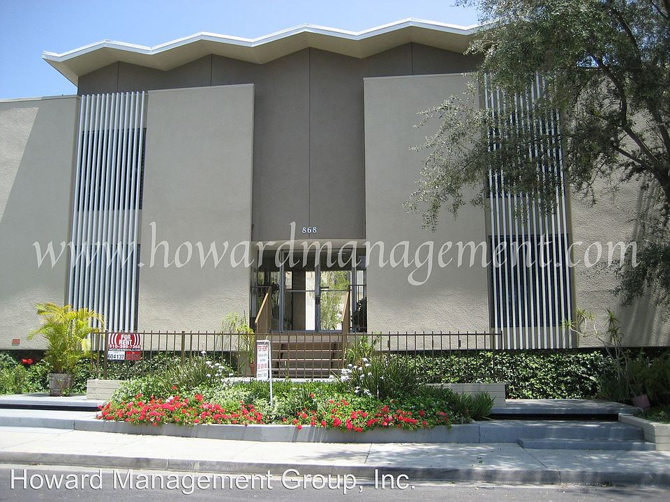 1st image of 868 W Knoll Dr APT 10