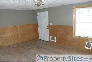 2nd image of 9412 NE Gertz Ct
