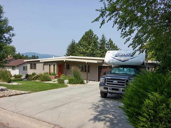 4th image of 904 Parkview Way