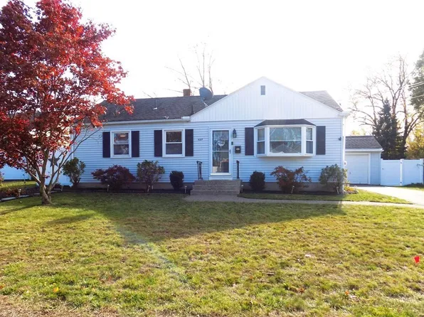 127 Lukasik St, Chicopee, MA 01020