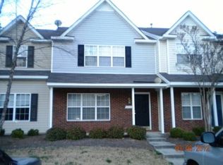 1742 Forest Side Ln, Charlotte, NC 28213
