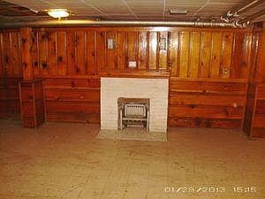 2nd image of 810 N 8th Ave