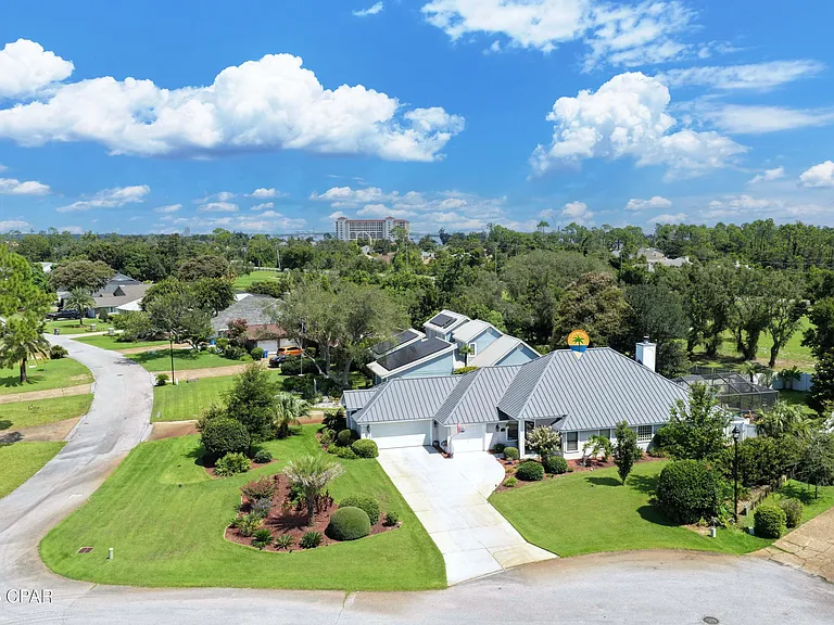 625 Amberjack Dr — Photo 2