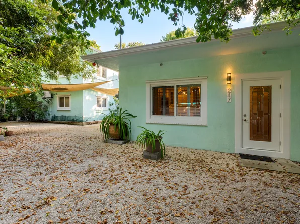 247 Bay Dr, Key Largo, FL 33037