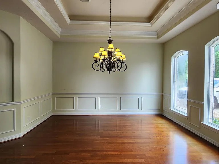 8440 Majestic Lake Ct — Photo 4