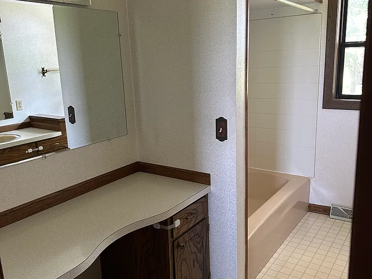 Main floor full bathroom.