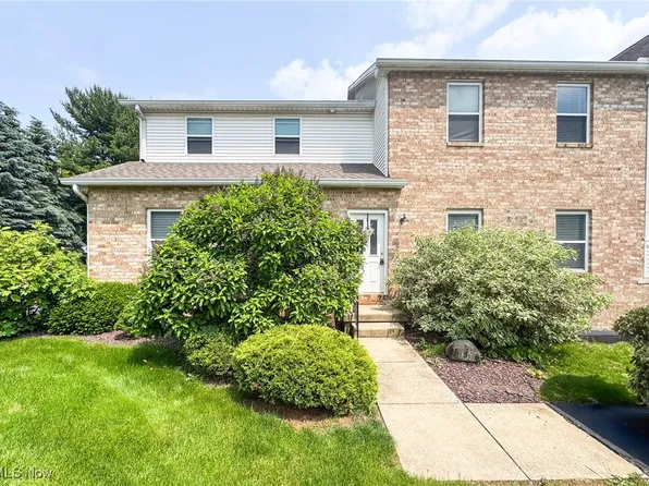 3635 Indian Run Dr Unit 1, Canfield, OH 44406