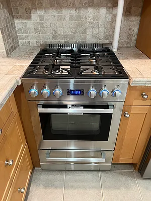 Rented by Compass | media 10