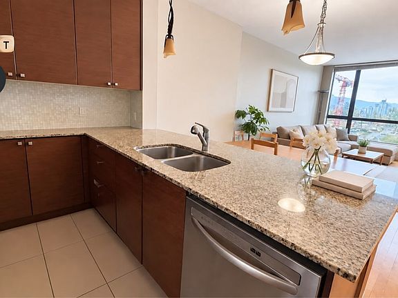 3rd image of 400 Capilano Rd #2001