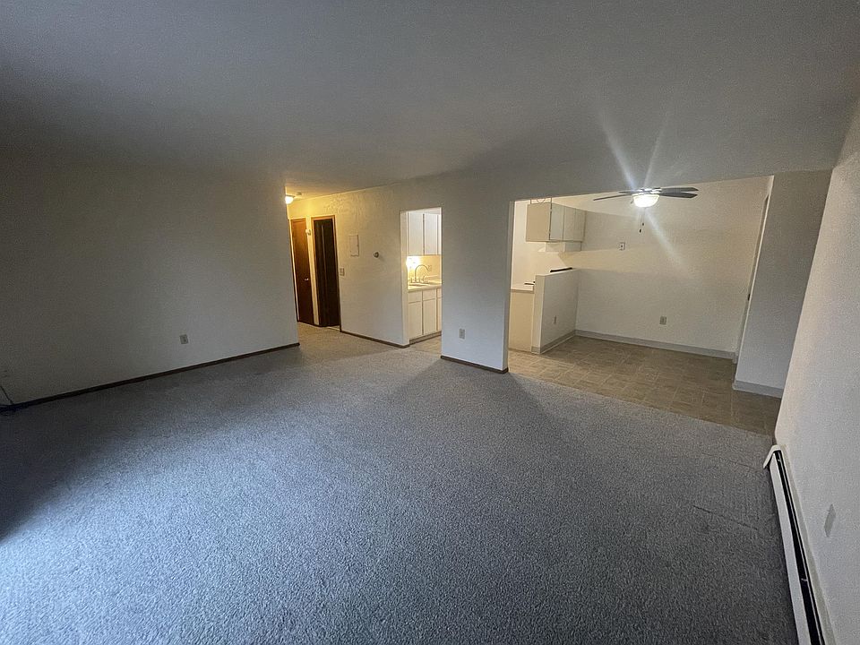 1st image of 1862 Feronia Ave #10