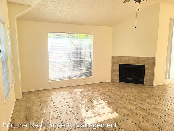 4th image of 2729 Salado Trl