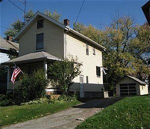3rd image of 1065 E Ave Se
