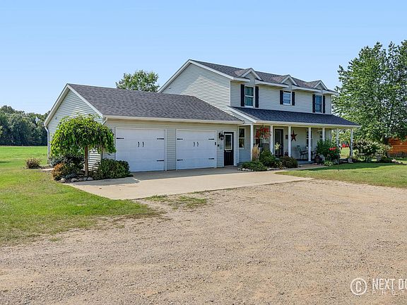 3rd image of 1686 Creek Side Ct