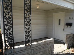 1703 Laurette Ln, Belleville, IL 62226