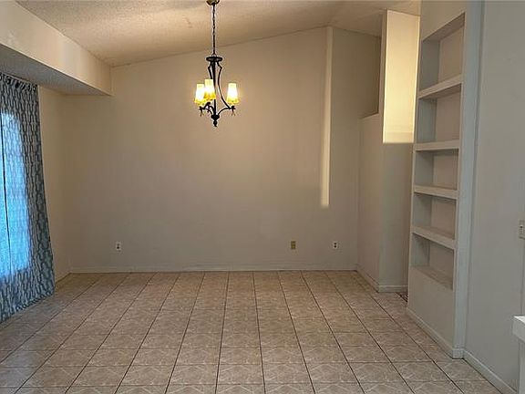 3rd image of 7048 Drury Ln