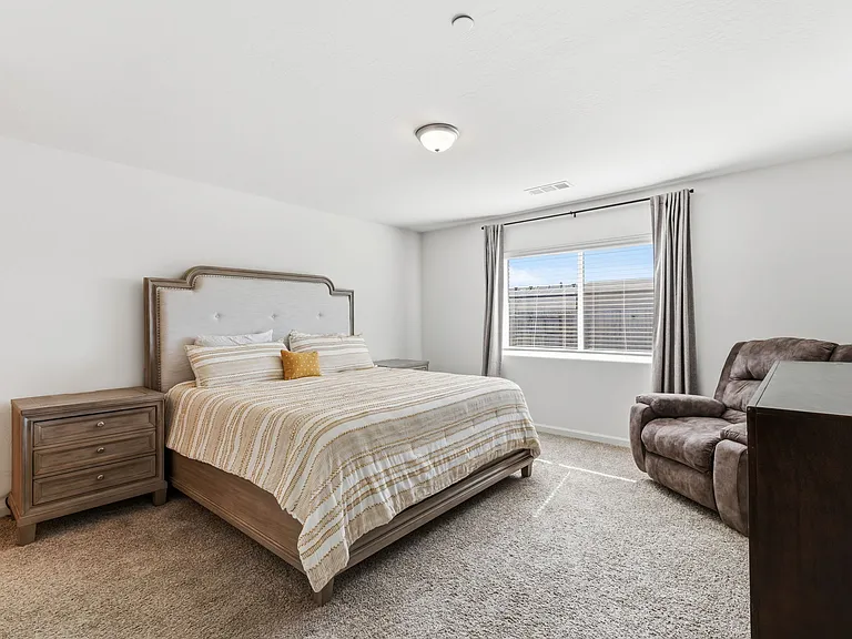 2131 W Ambassador Way — Photo 14