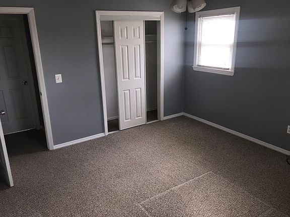 Master Bedrm, full size closet
