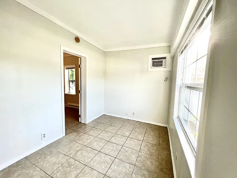 451 Skinner Blvd — Photo 12