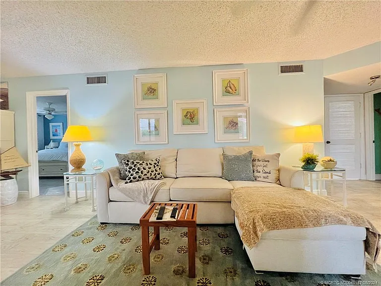 10044 S Ocean Dr #102 — Photo 33