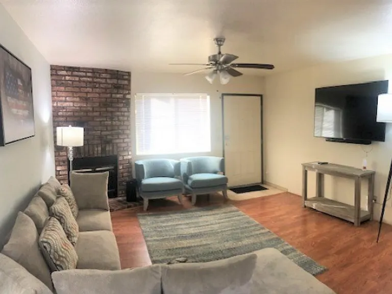 Legacy Townhome — Photo 3