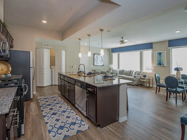 2d2 (Phase II) 1140 SQFT 2 Bed 2 Bath