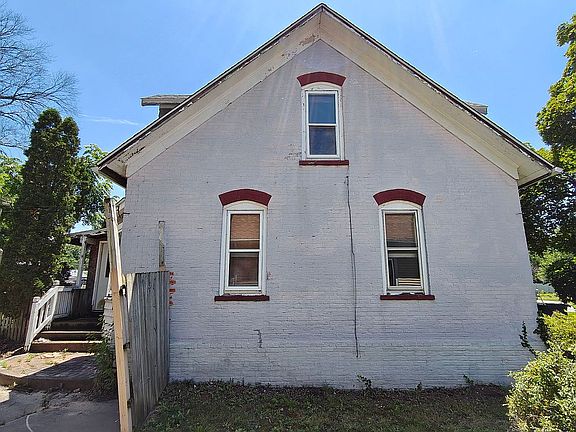 3rd image of 304 Hendricks St