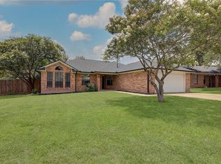 2101 Pebblebrook Ln, Bryan, TX 77807