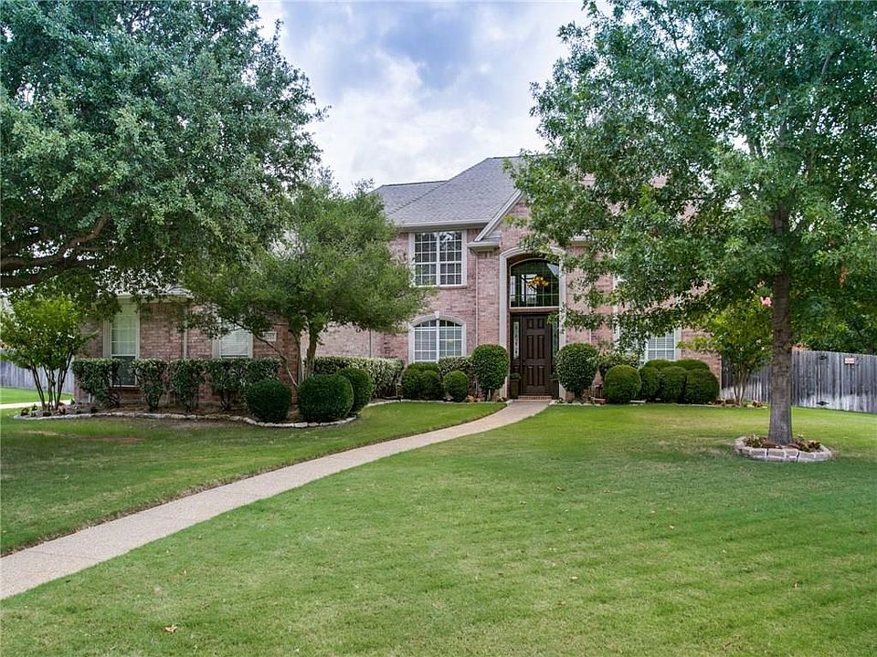 1st image of 1017 S Hollow Dr