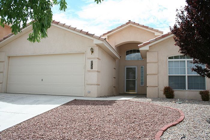 1st image of 9720 Kokopelli Dr NW