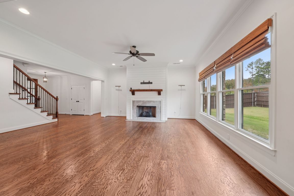 next background image