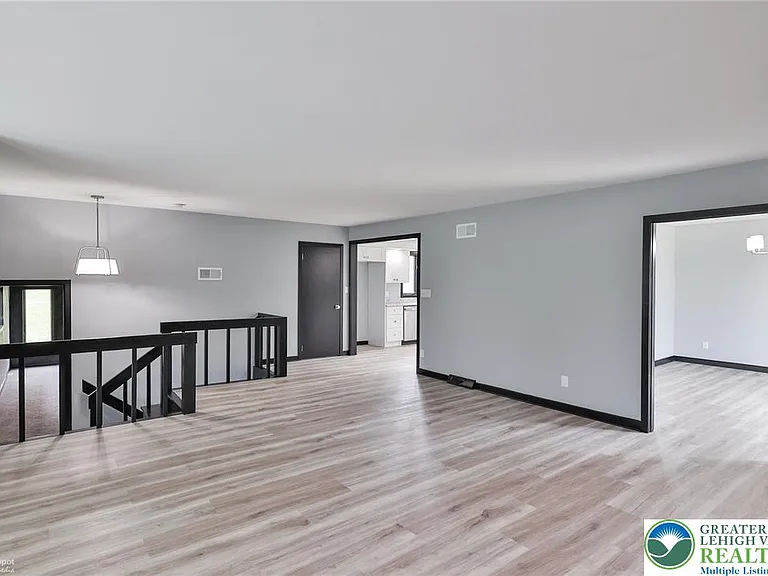 4410 Circle Dr — Photo 42