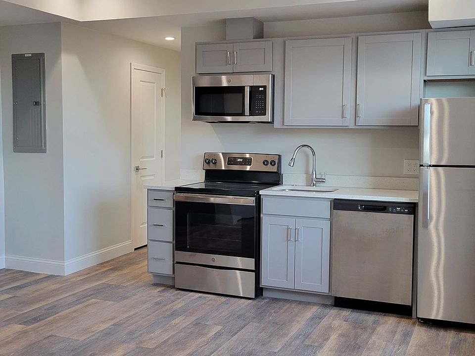 1st image of 741 Seward St #1-5