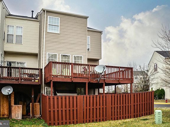 4th image of 13701 Barksdale Dr