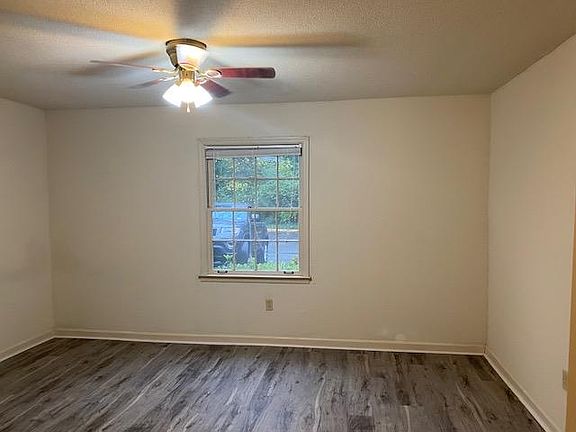 Large Bedroom