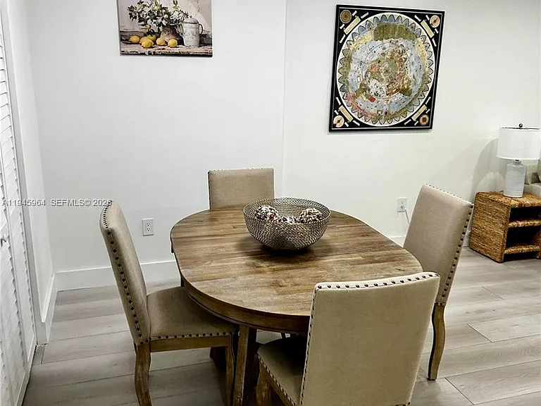 400 Kings Point Dr #1517 — Photo 8