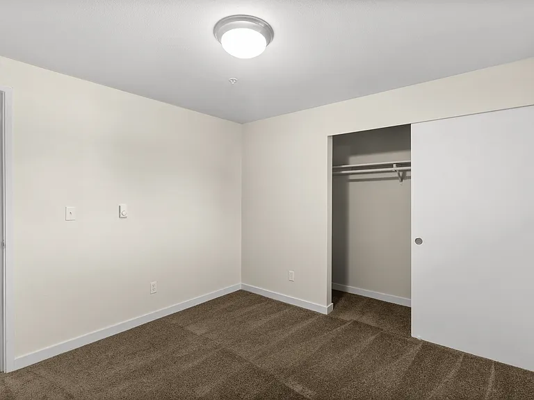 1 Bed 1 Bath Standard - 680 Sq Ft 1 Bed 1 Bath Standard - 680 Sq Ft
