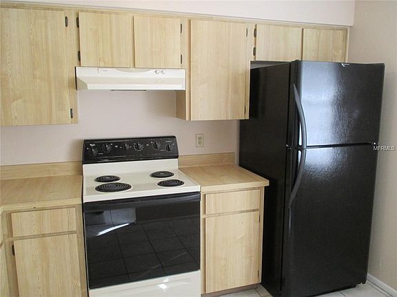 5th image of 239 Garden Cove Ct