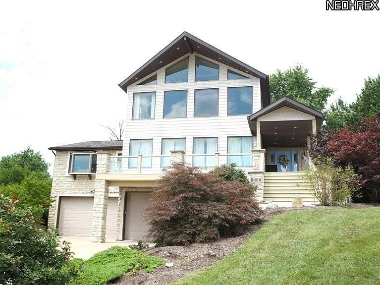 5239 Violet Knoll Ave NE photo 1