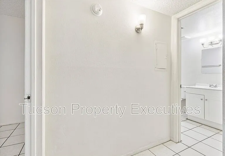 319 E Mohave Rd #109 — Photo 14