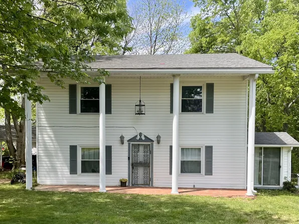 249 Old Highway 31 W, Cottontown, TN 37048