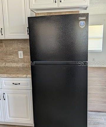 5th image of 4816 Edgemoor Ave