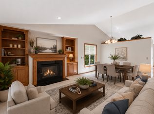 10327 165th St W, Lakeville, MN 55044
