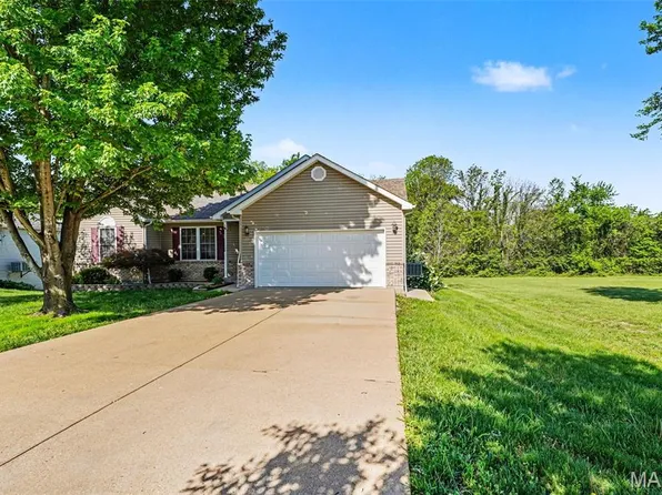 5 Alexandria Ln, Saint Clair, MO 63077