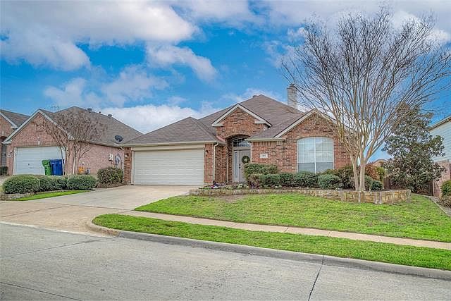 1st image of 4014 Silktree Dr