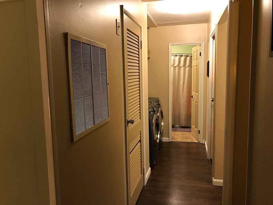 1st image of 27 Broughton Dr