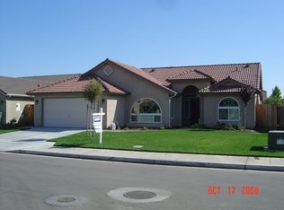 1129 Goosecross Dr, Madera, CA