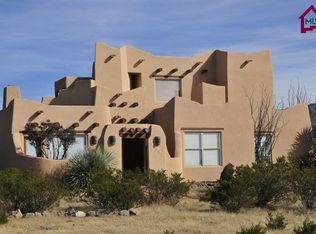 5083 Alamo Mine Trl, Las Cruces, NM 88011